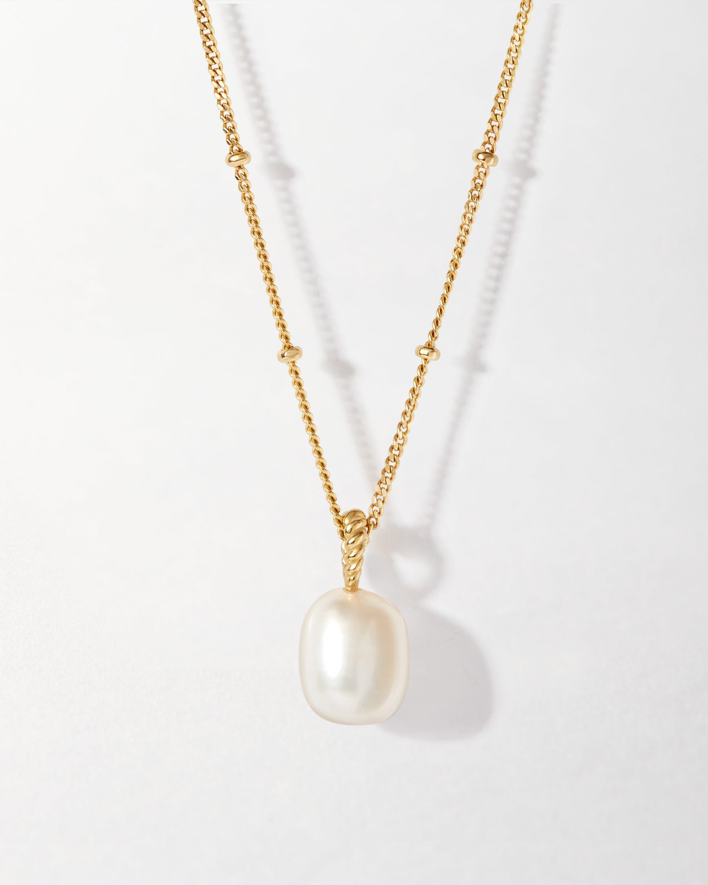 Marine Pearl Necklace