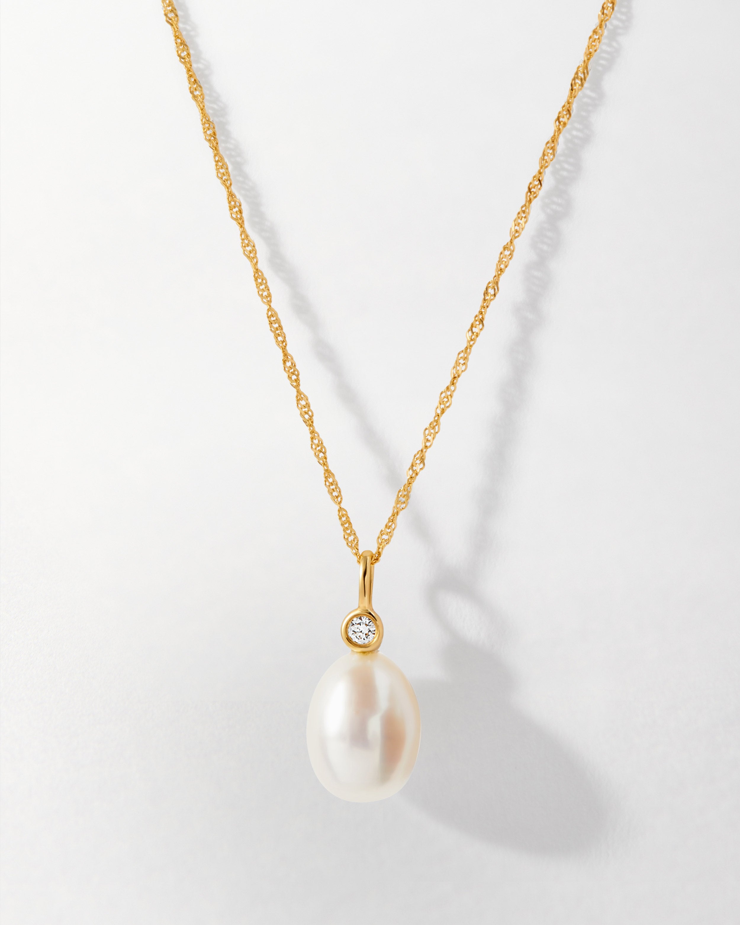 Pearl Diamond Necklace 14ct Solid Yellow Gold – EDGE of EMBER