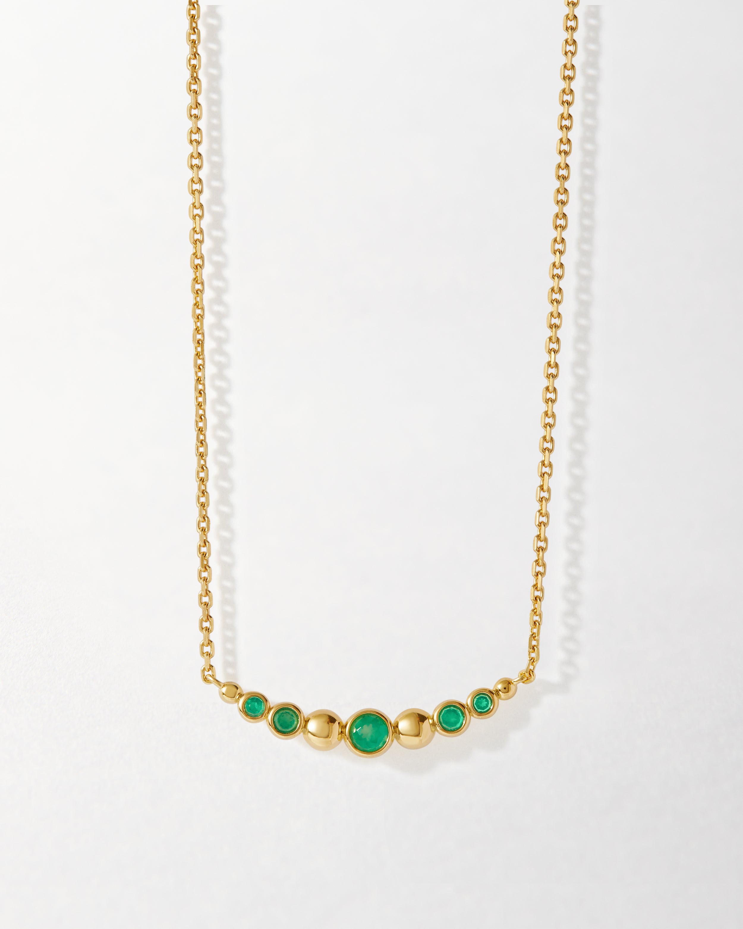 serena-necklace-green-onyx-18k-gold-plated-pendant-edge-of-ember