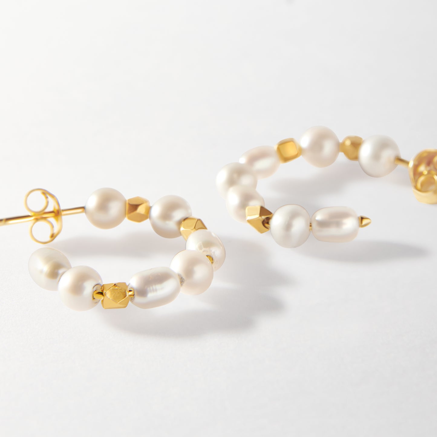 Havana Pearl Hoop Earrings