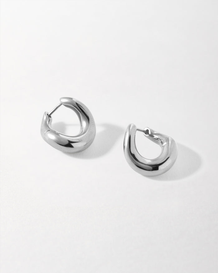 Charlotte Collins Twist Hoop Earrings - Silver