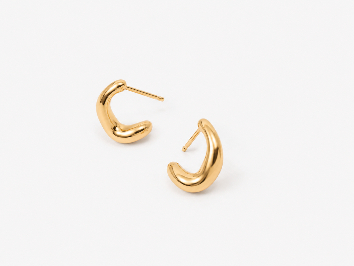 Charlotte Collins Twist Stud Earrings
