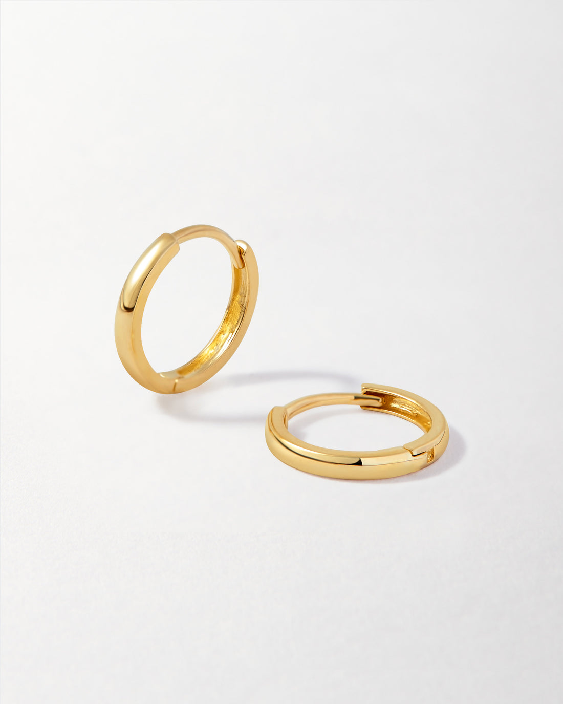 Eden Huggie Earing- GOLD main image 0