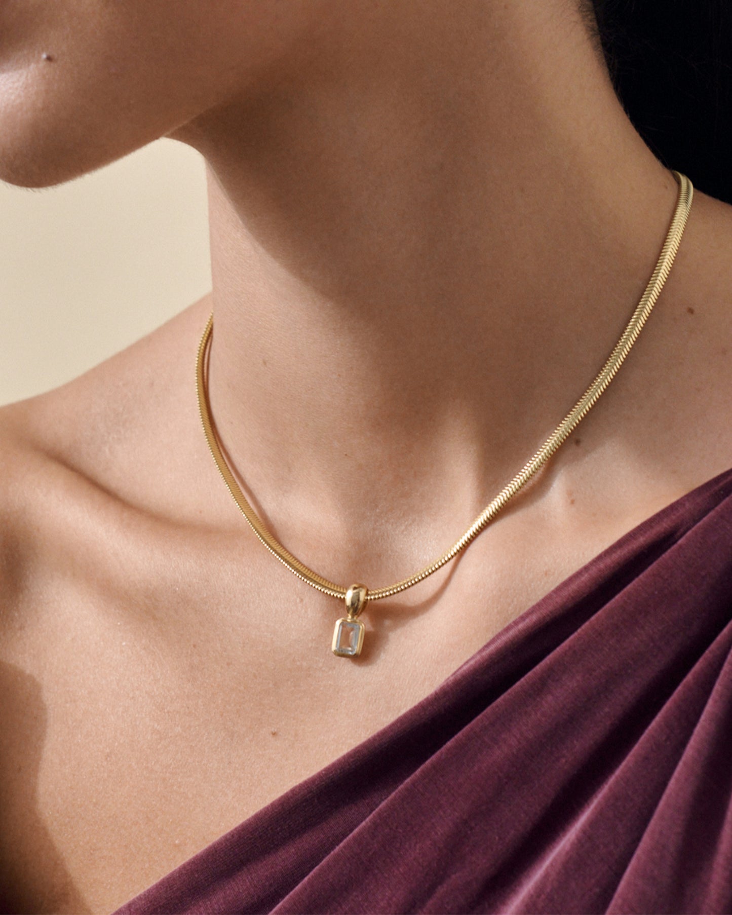 Pebble White Topaz Necklace