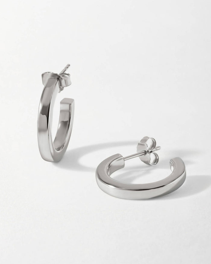 Sade Medium Hoop Earrings in Silver | Art Deco Jewellery | V by Laura Vann  – V By Laura Vann