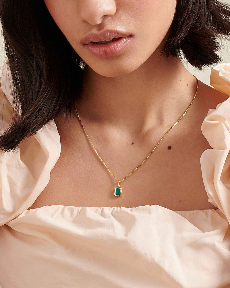 Deco Green Onyx May Birthstone Necklace | 18k Gold Plated – EDGE