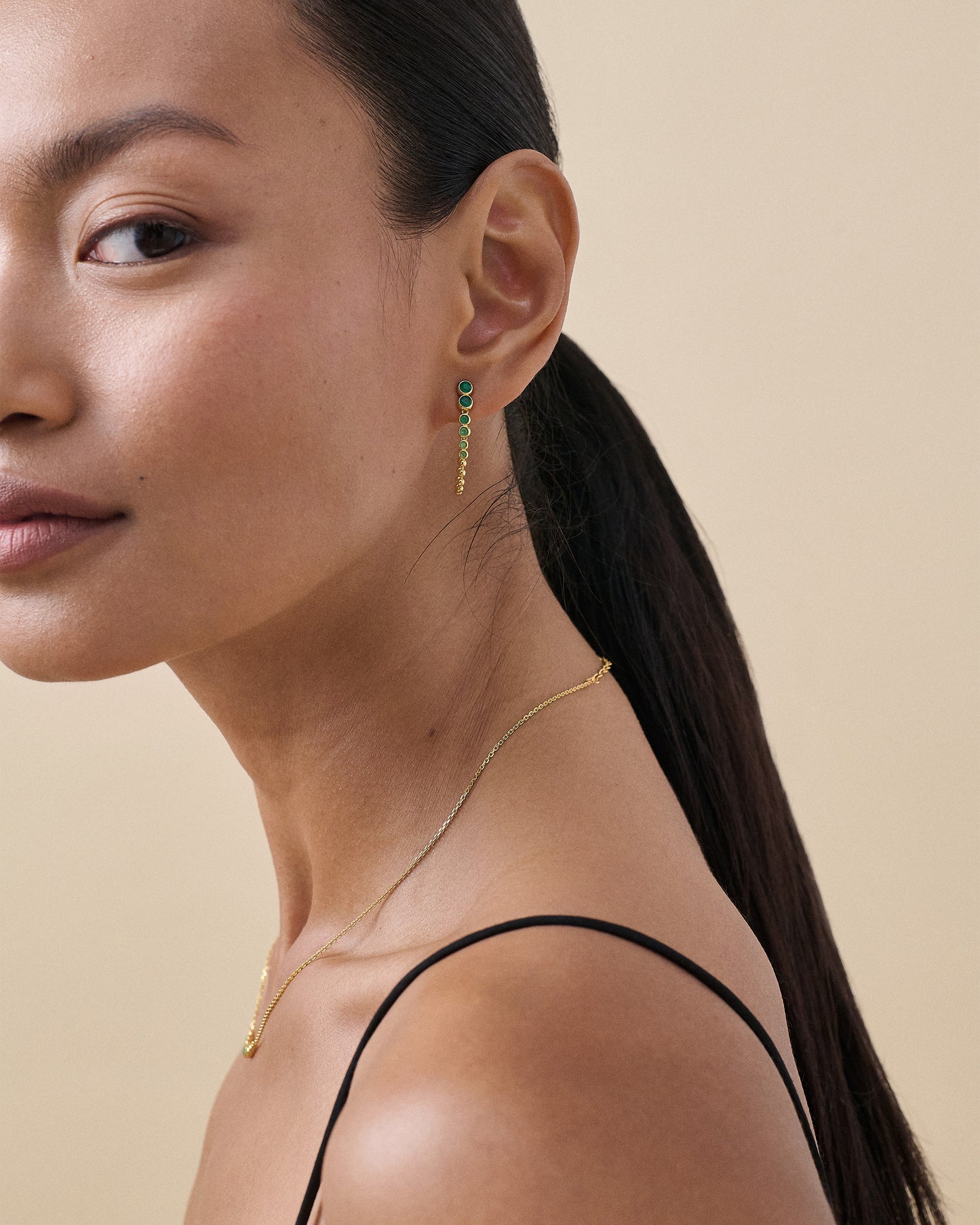 Globe Green Onyx Chain Loop Earring