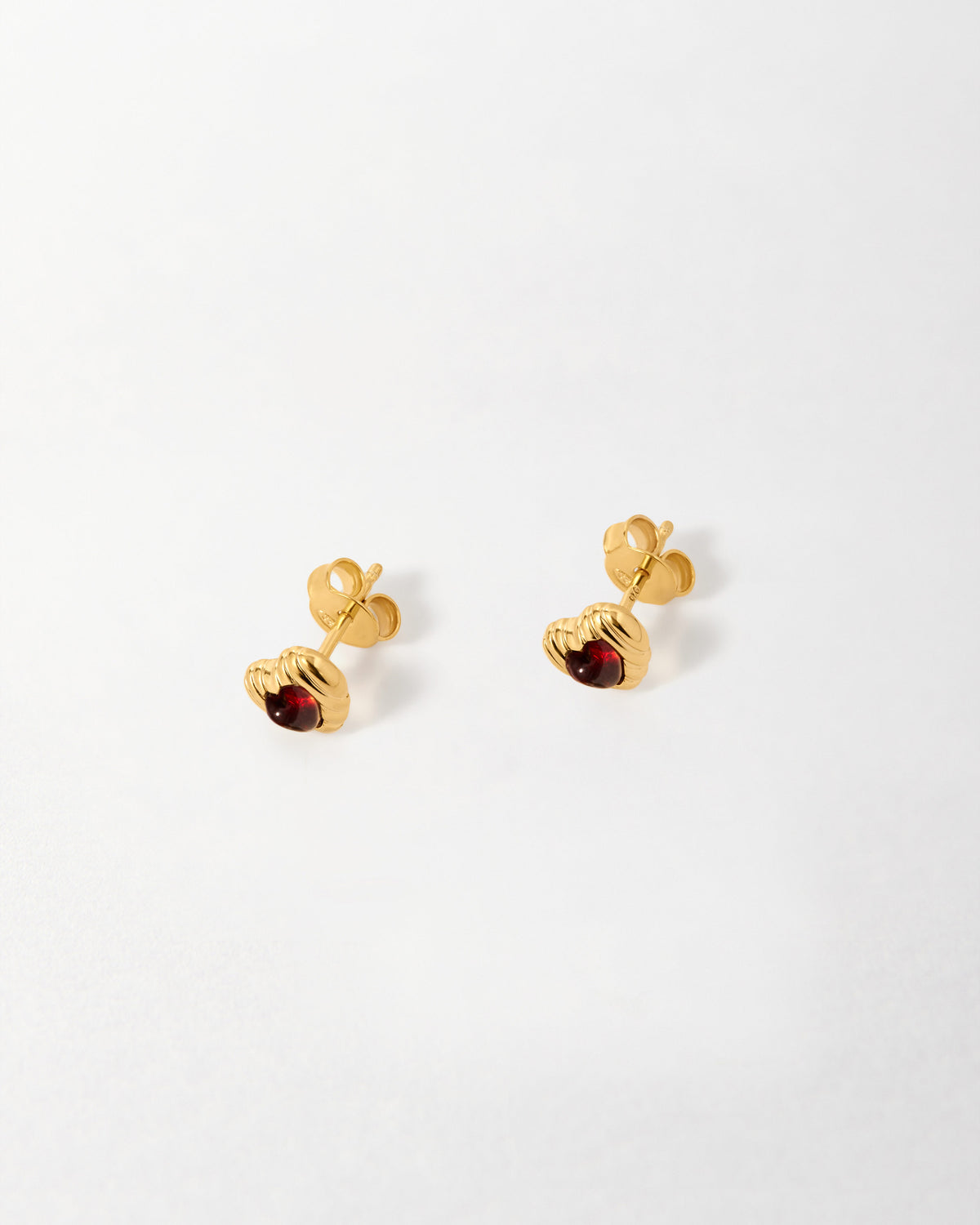 Lily Pebbles Ridge Garnet Heart Earrings