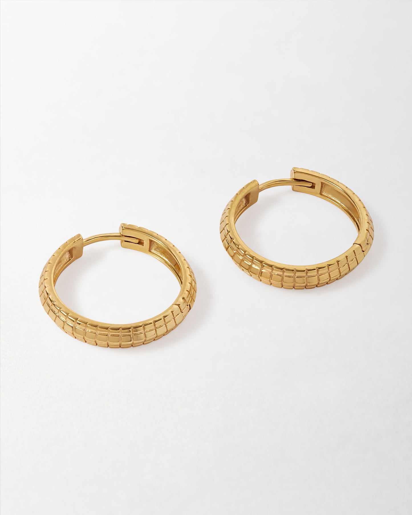 Lattice Large Hoop Earrings - Gold