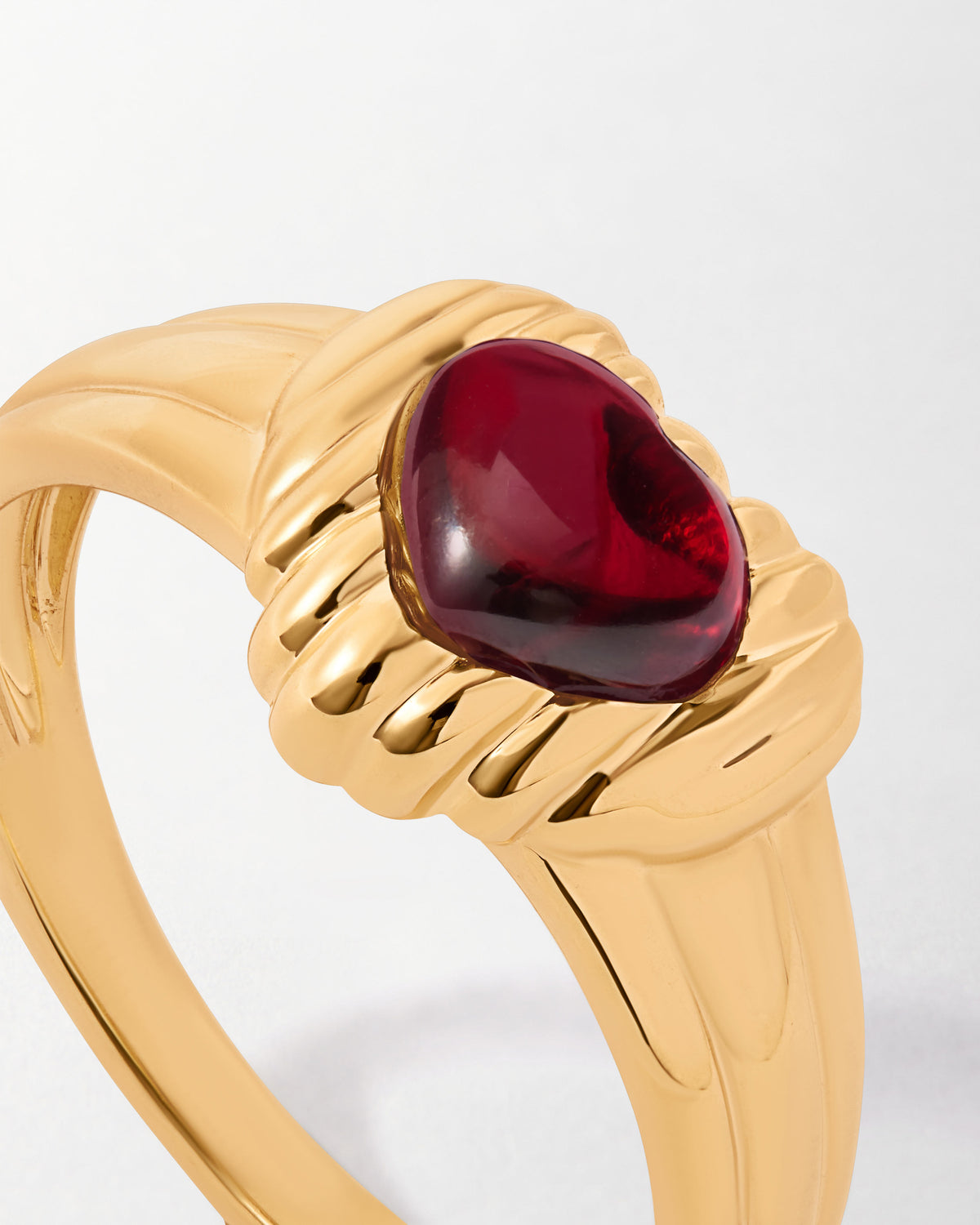 Lily Pebbles Ridge Garnet Heart Ring