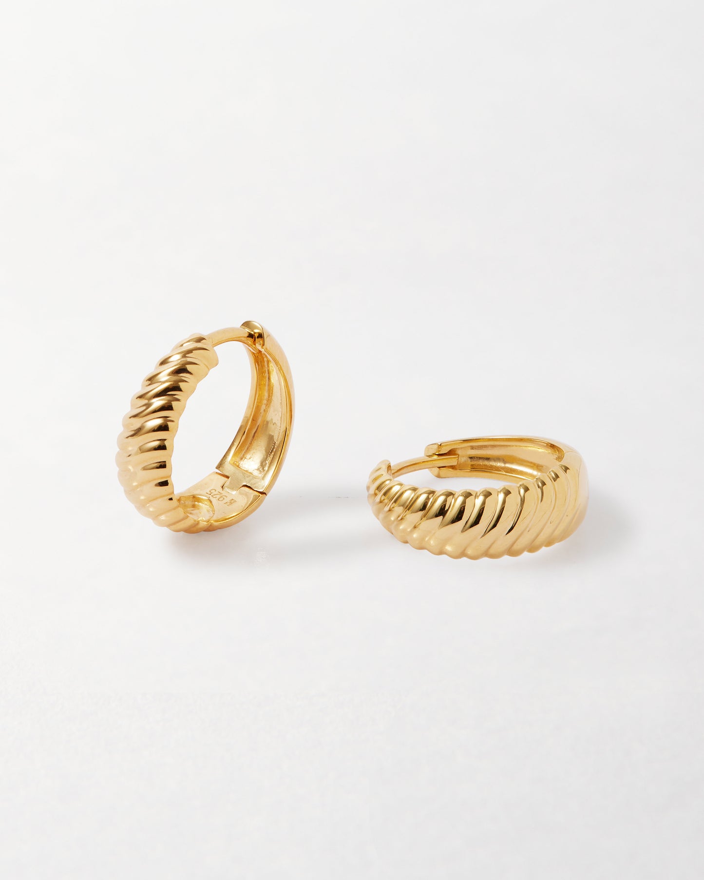 Spiral Medium Hoop Earrings - Gold