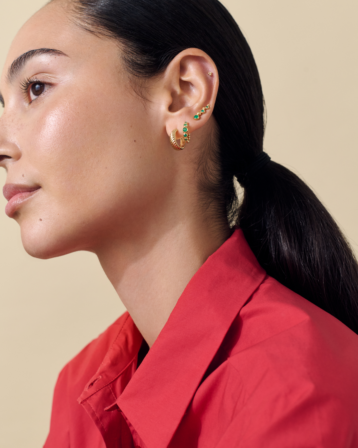 Spiral Medium Hoop Earrings - Gold