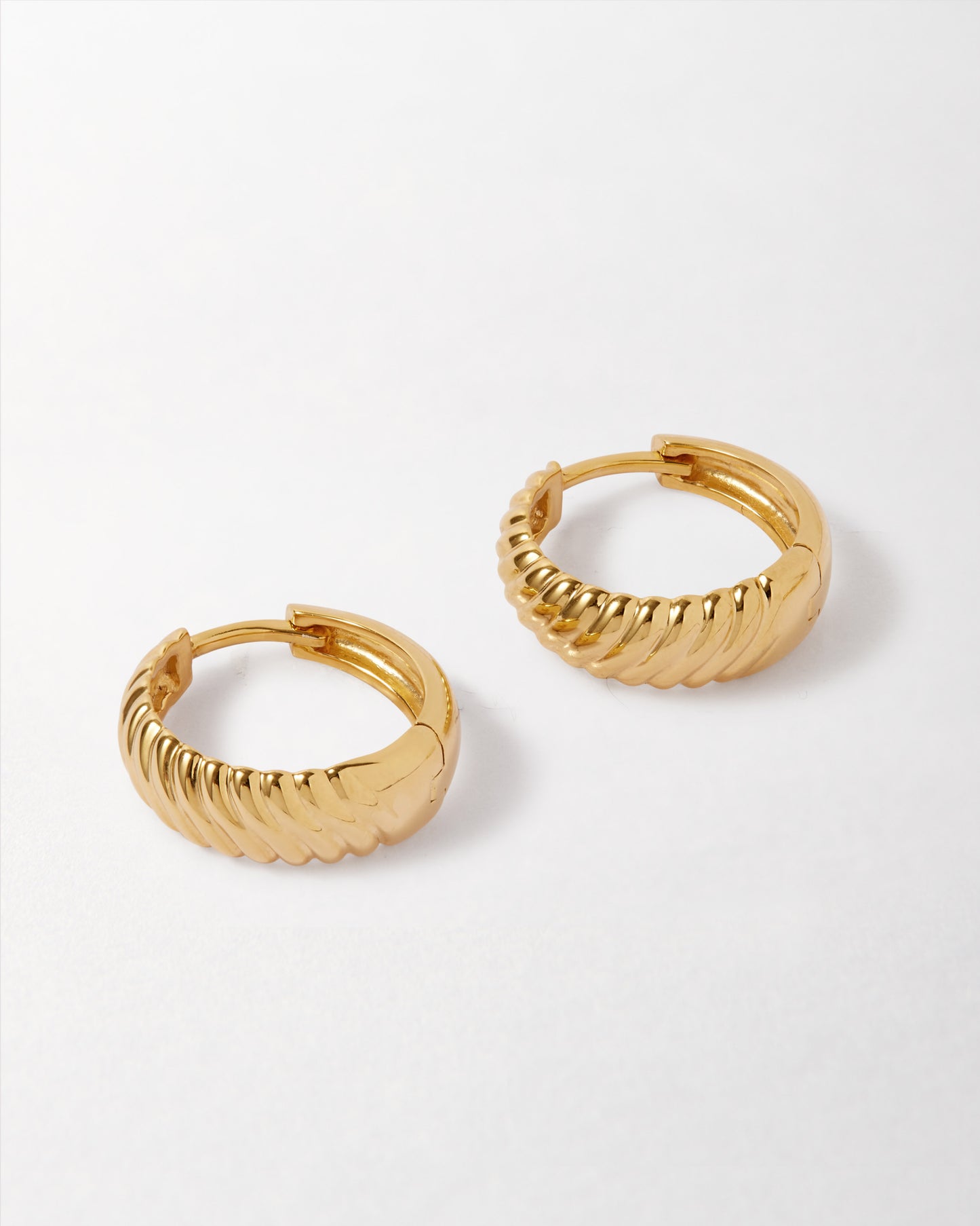 Spiral Medium Hoop Earrings - Gold