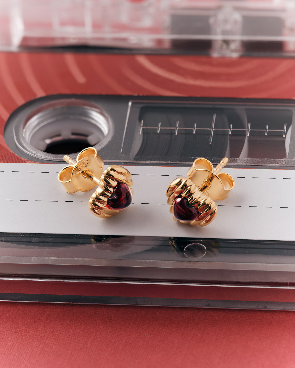 Lily Pebbles Ridge Garnet Heart Earrings