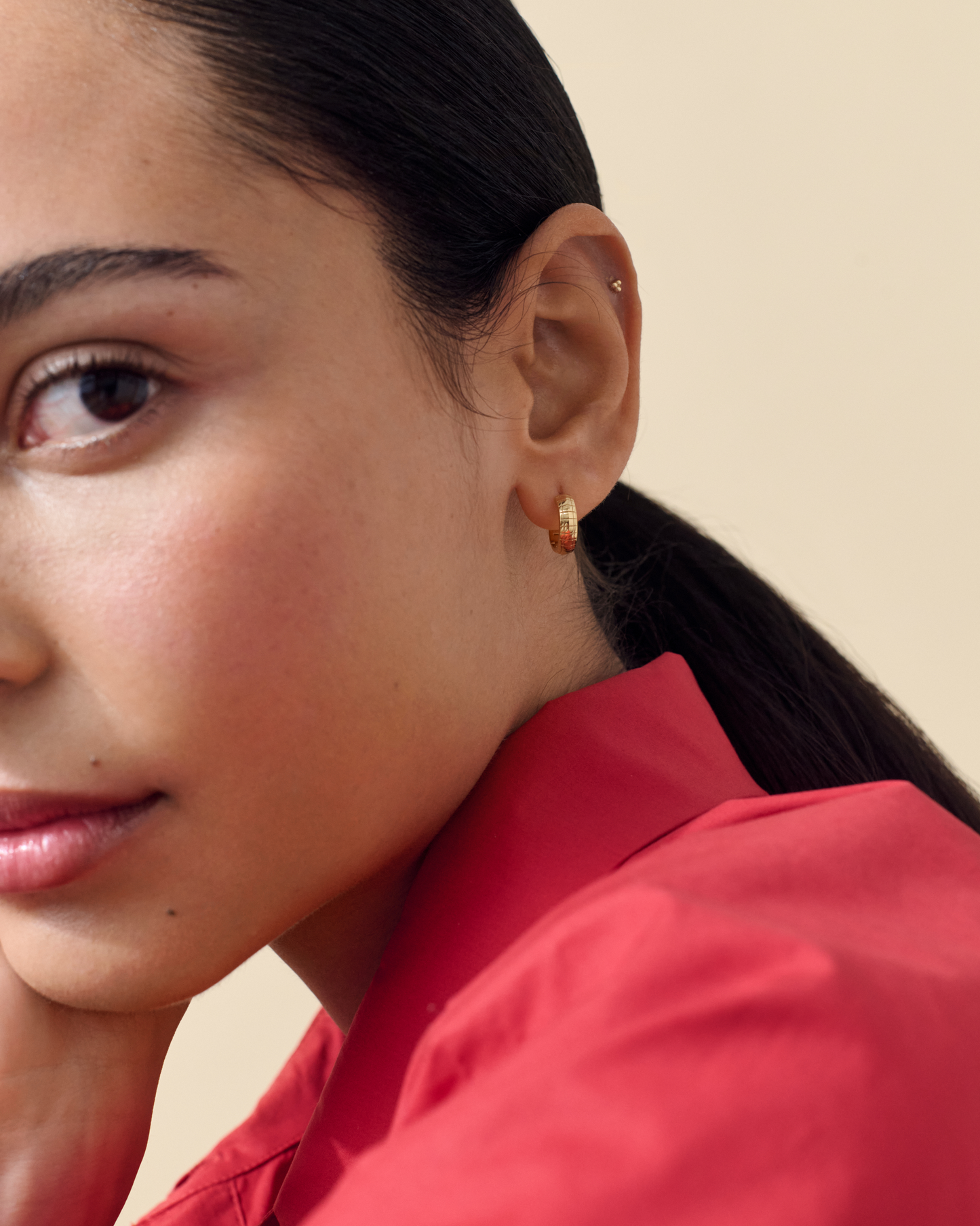 Lattice Huggie Hoop Earrings - Gold