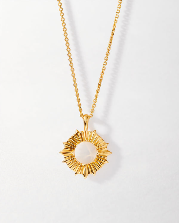 TEMPLE OF THE SUN★Ember Necklace Gold ガーネット ネックレス Temple Of The Sun - Aster Necklace - Gold – Three Stories