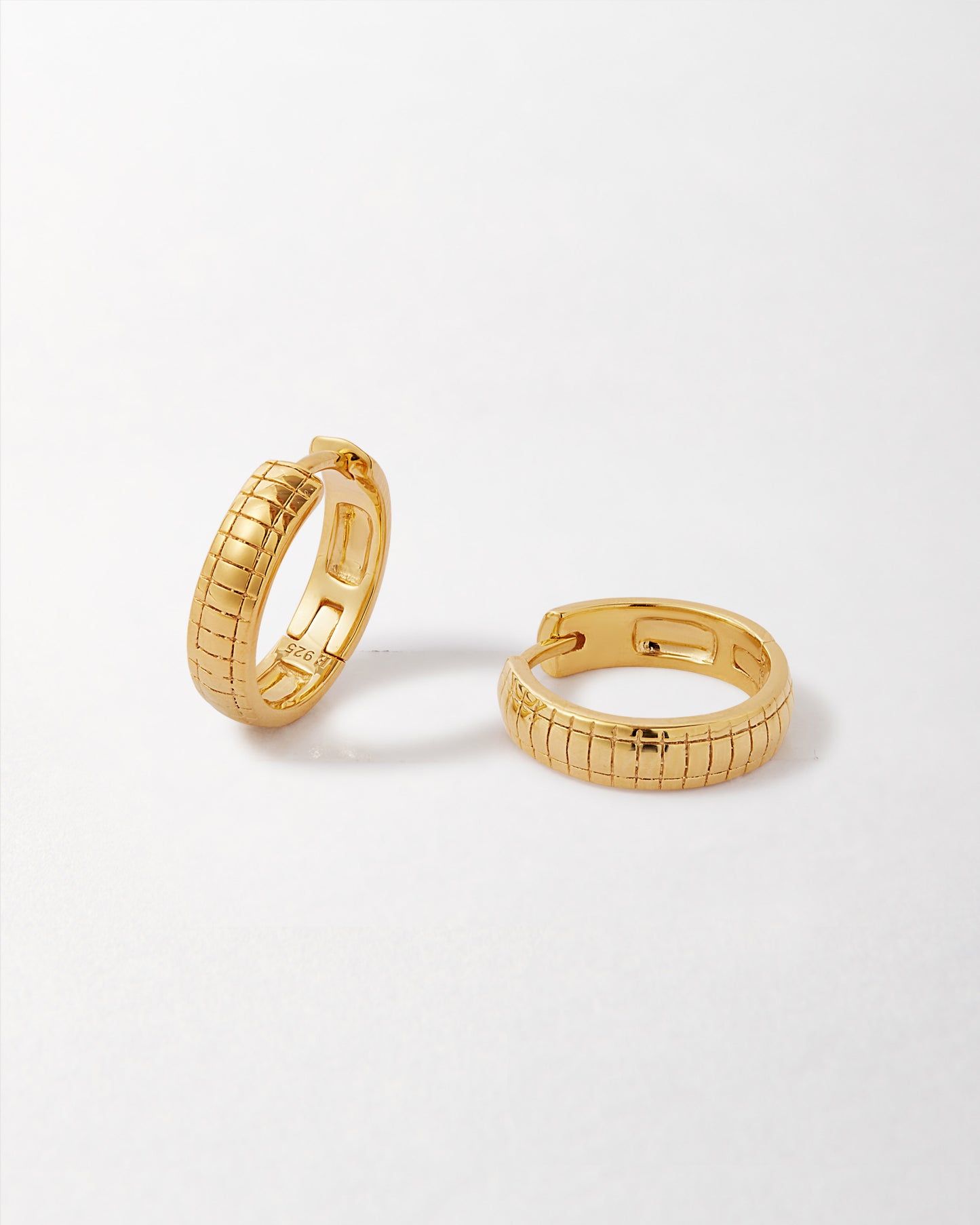 Lattice Medium Hoop Earrings - Gold