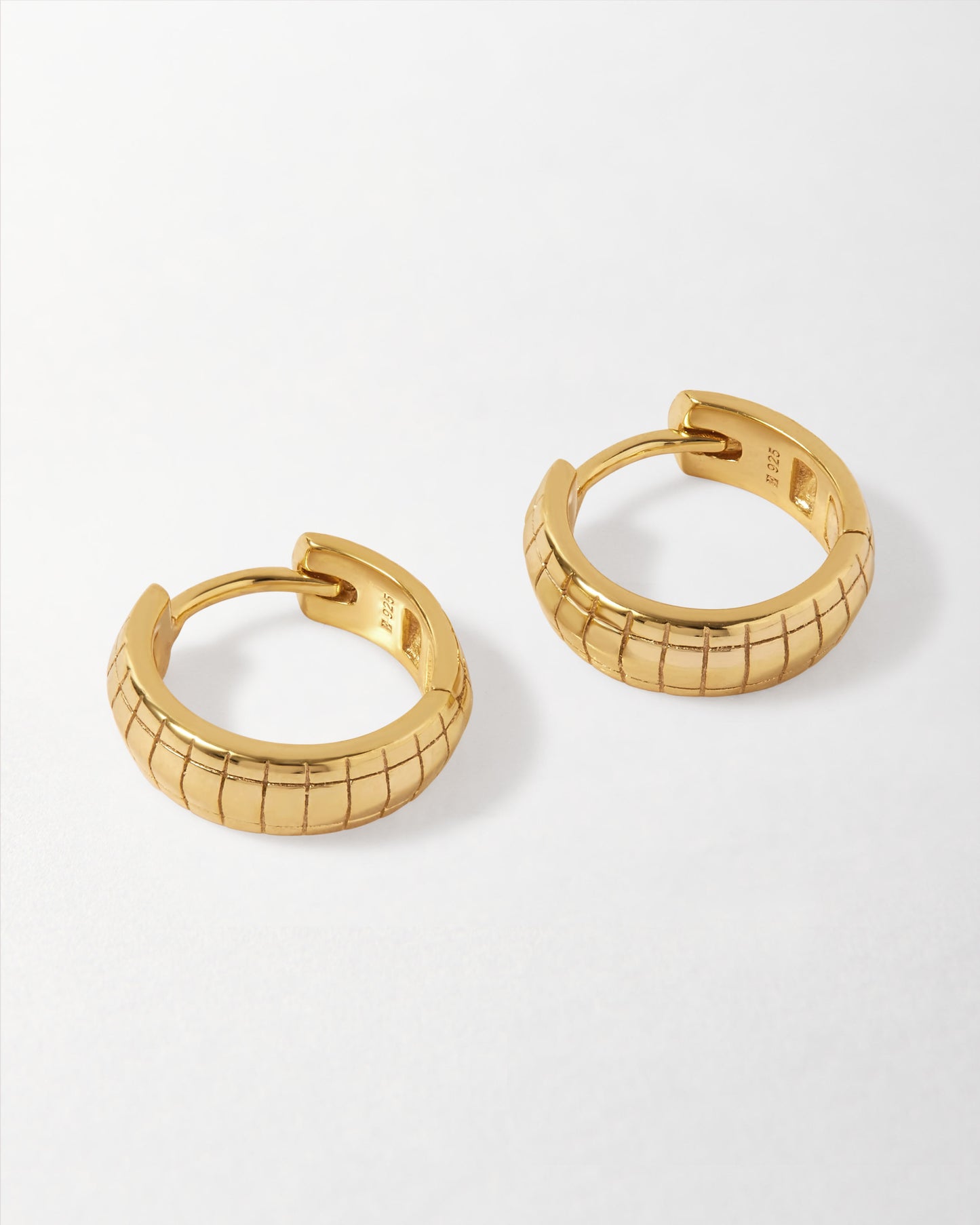 Lattice Huggie Hoop Earrings - Gold