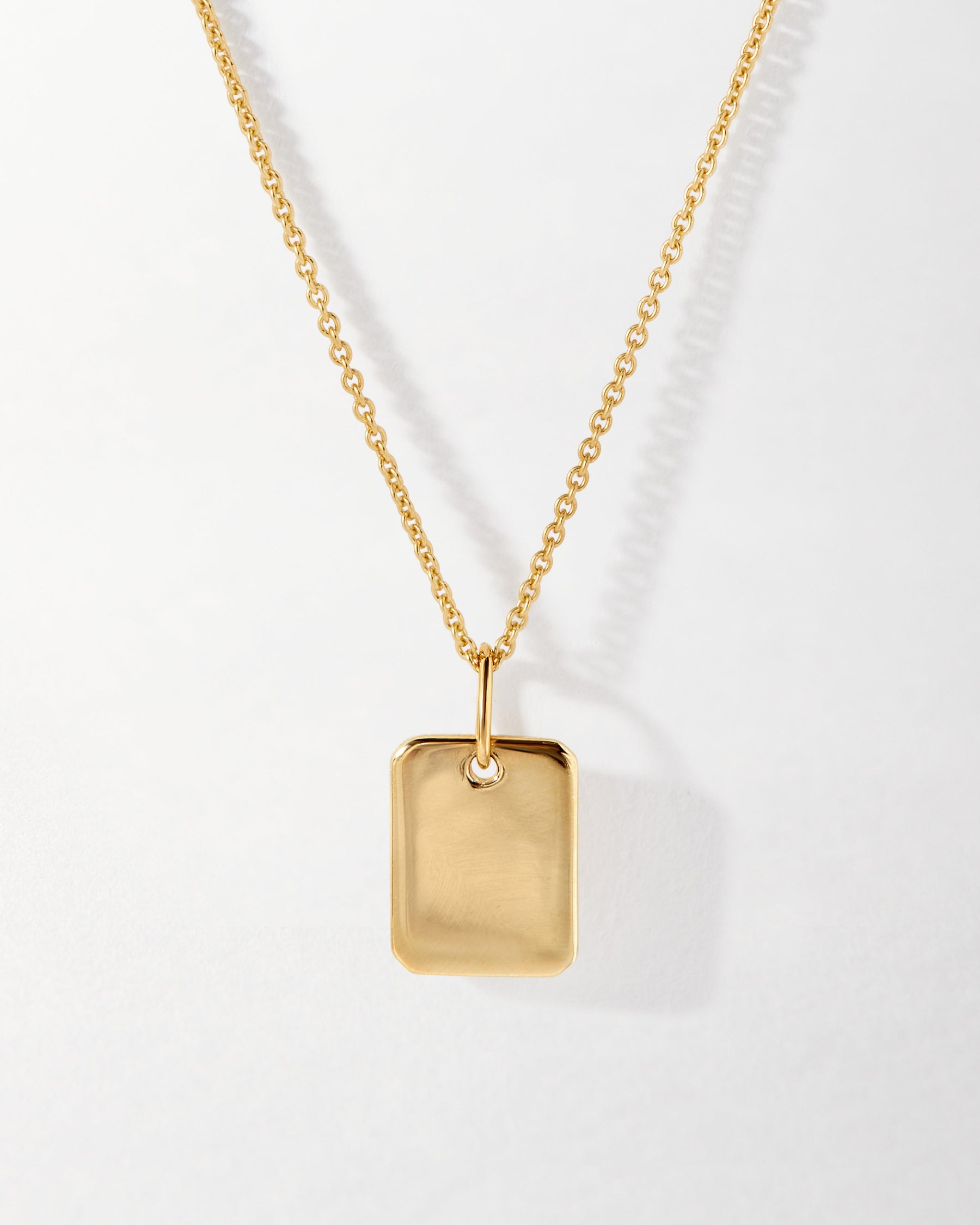 Palma tag necklace with diamonds by Elhanati | Finematter