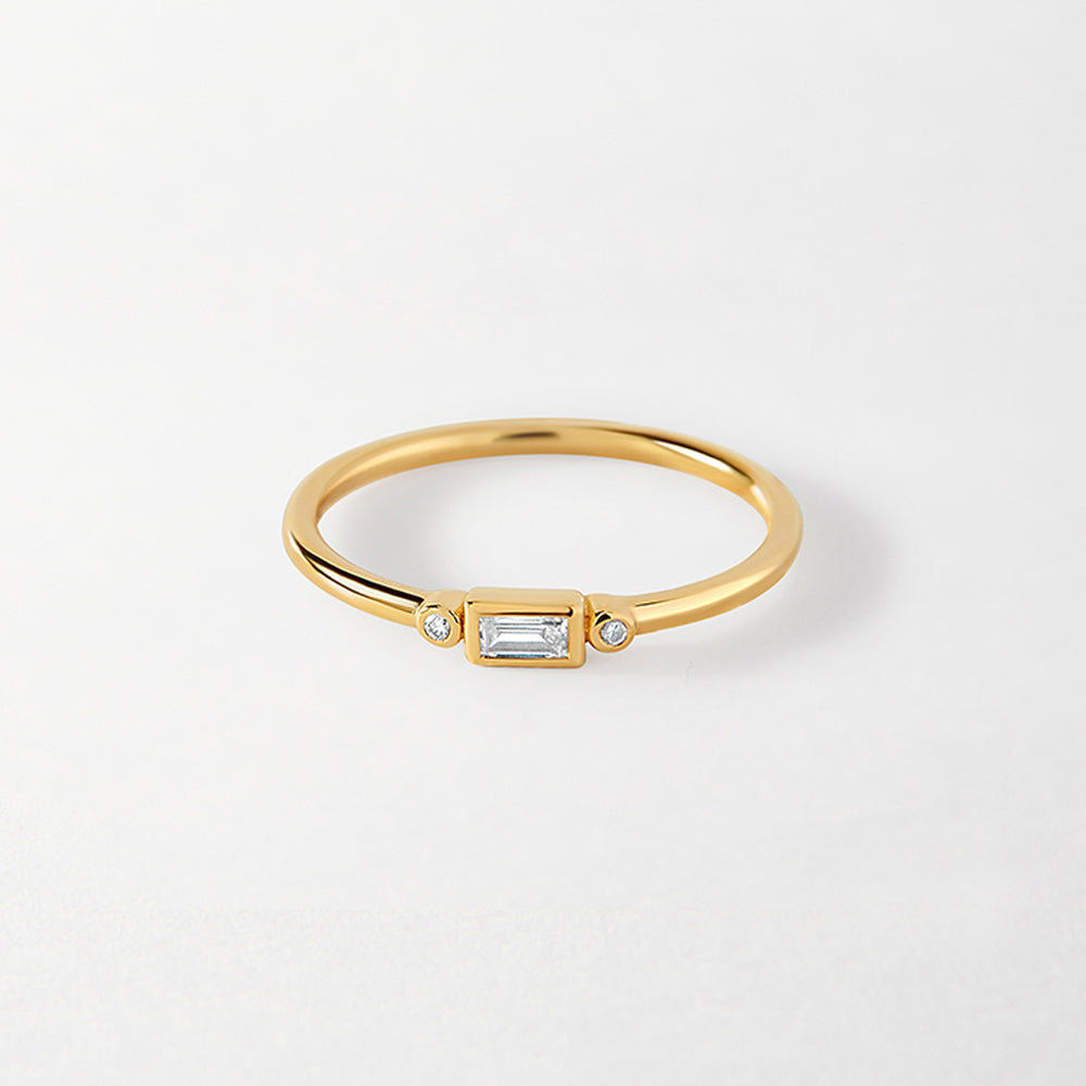 Baguette Diamond Ring - Yellow Gold – EDGE of EMBER