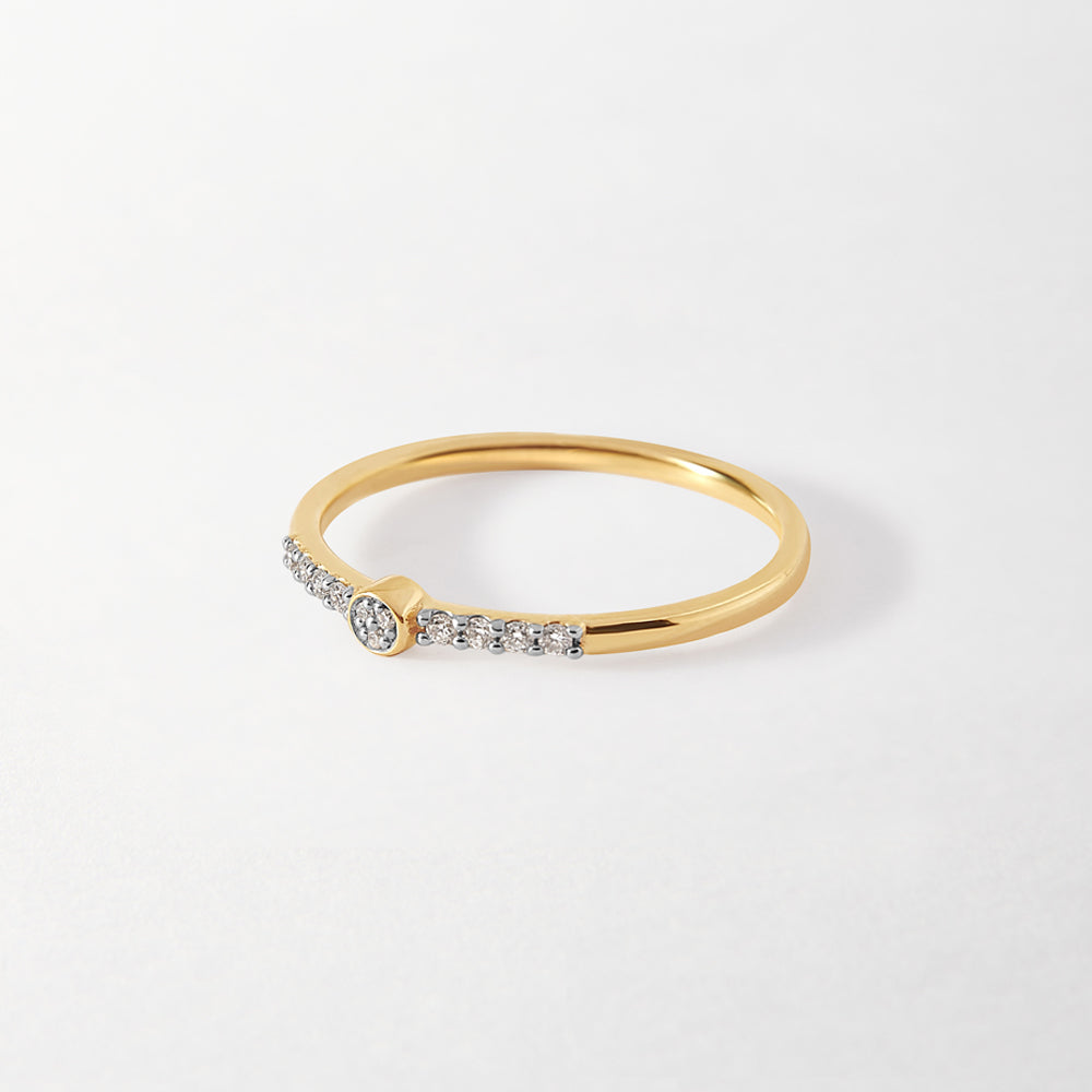 Cluster Diamond Ring - Yellow Gold
