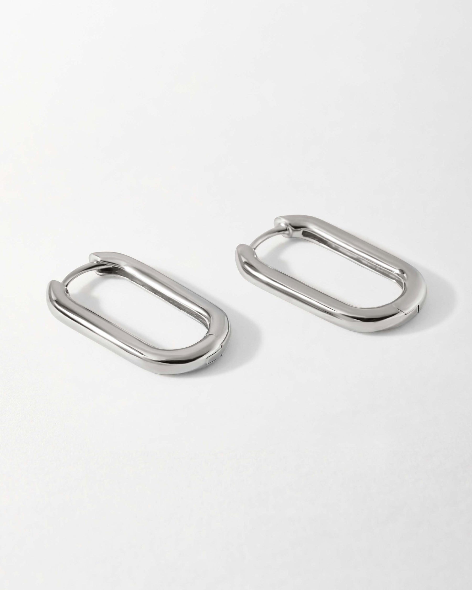 Medium Thick Silver Hoop Earring Hoop Earrings Clasp Hoop Earrings Sterling Silver Chunky 925 Sterling Silver Hoops Everyday