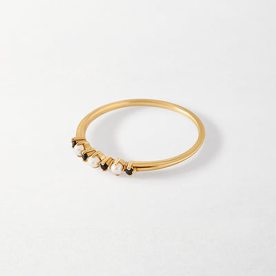 Pearl Black Sapphire Ring – EDGE of EMBER