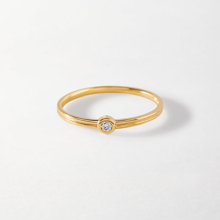 Solitaire Diamond Ring - Yellow Gold